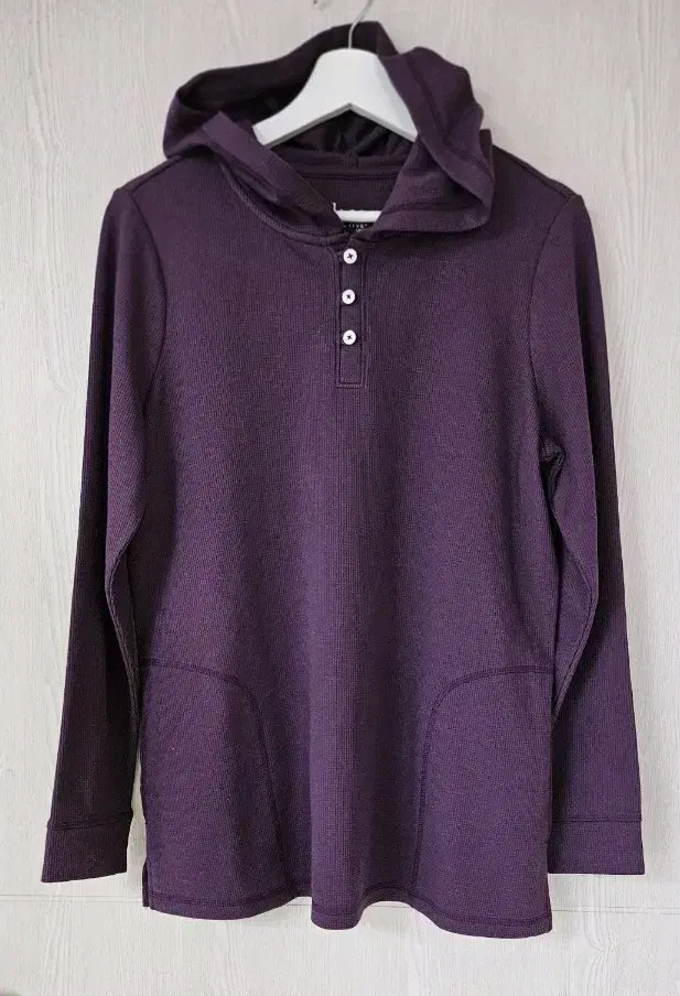 MISEKI SEOUL Mock neck pintuck sleeves WHITE on Bunjang